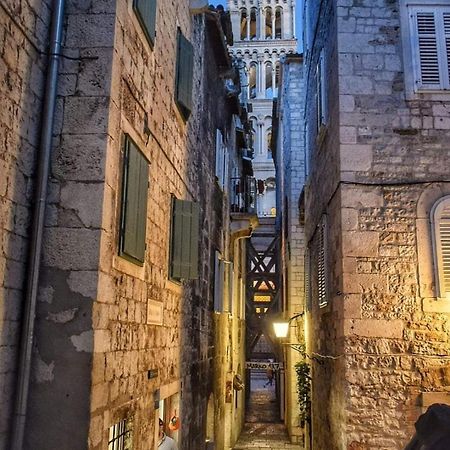 Largo Apartment In The Heart Of Diocletian Palace Split Exterior photo