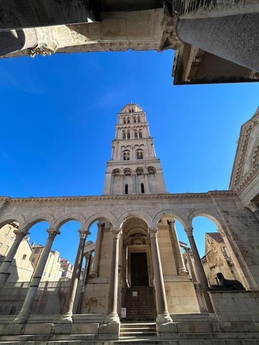 Largo Apartment In The Heart Of Diocletian Palace Split Exterior photo