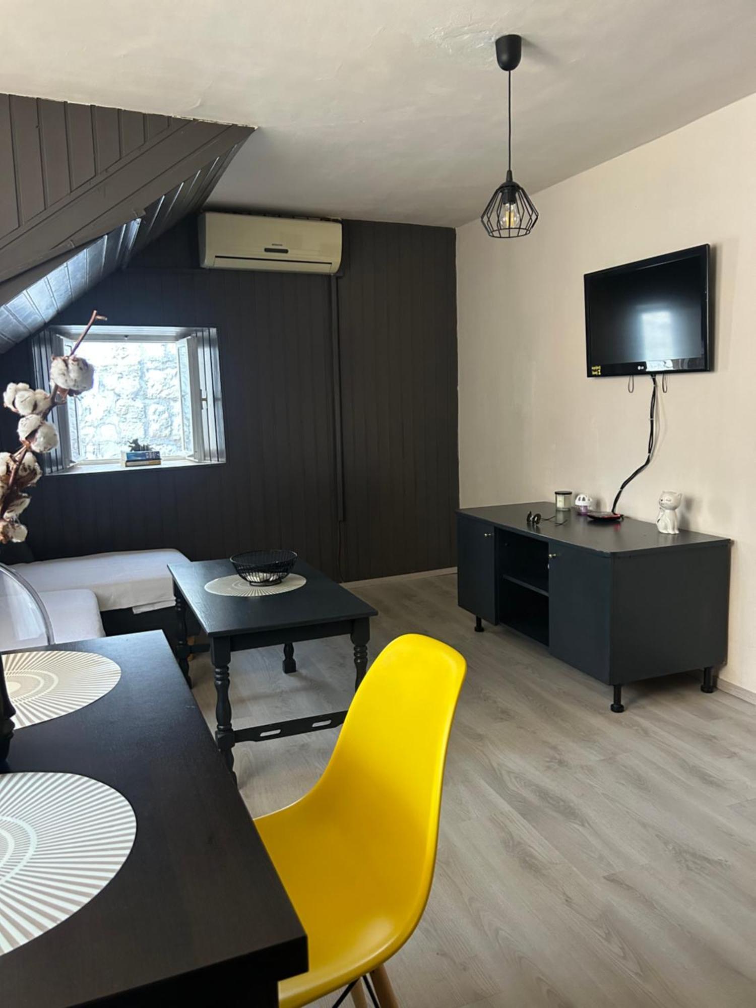 Largo Apartment In The Heart Of Diocletian Palace Split Exterior photo
