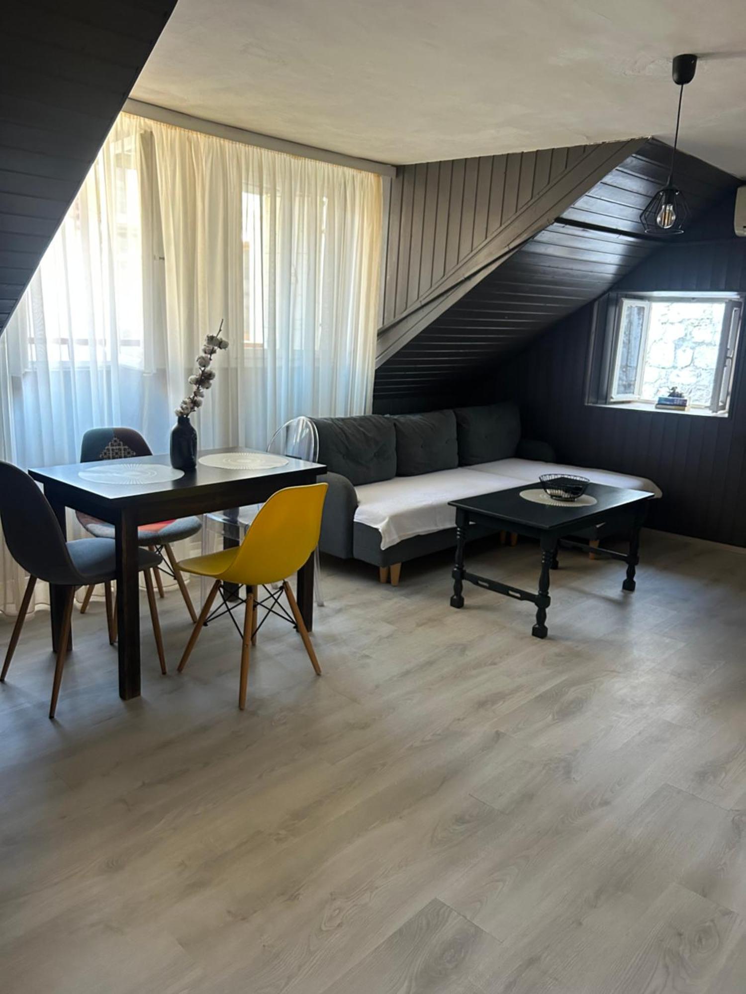 Largo Apartment In The Heart Of Diocletian Palace Split Exterior photo
